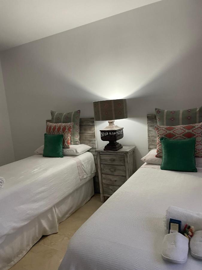 Villa Cana San Roque  Eksteriør billede